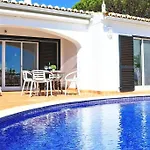 Seaside Villa *